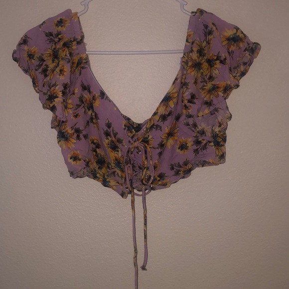 Forever 21 Tops - Off shoulder cropped floral top